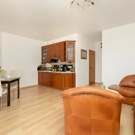 Spacerowa Cozy With Balcony In By Renters * Kolberg