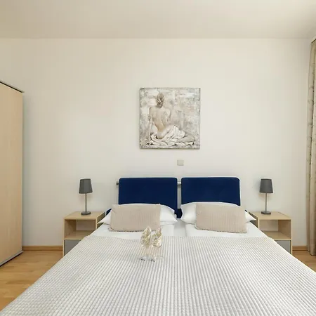 Spacerowa Cozy With Balcony In By Renters Апартаменты