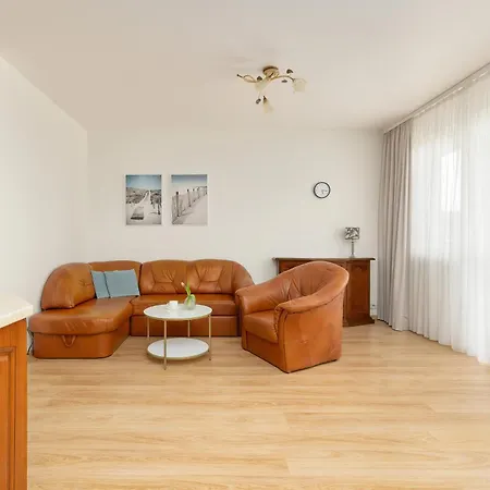 Apartmán Spacerowa Cozy With Balcony In By Renters